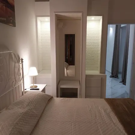 Πανσιόν Spagnoli House *